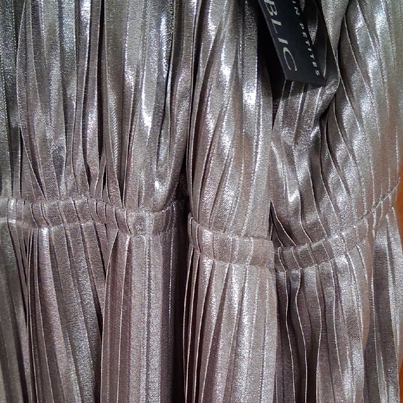 Banana Republic Metallic Silver Dress - Picture 5 of 8